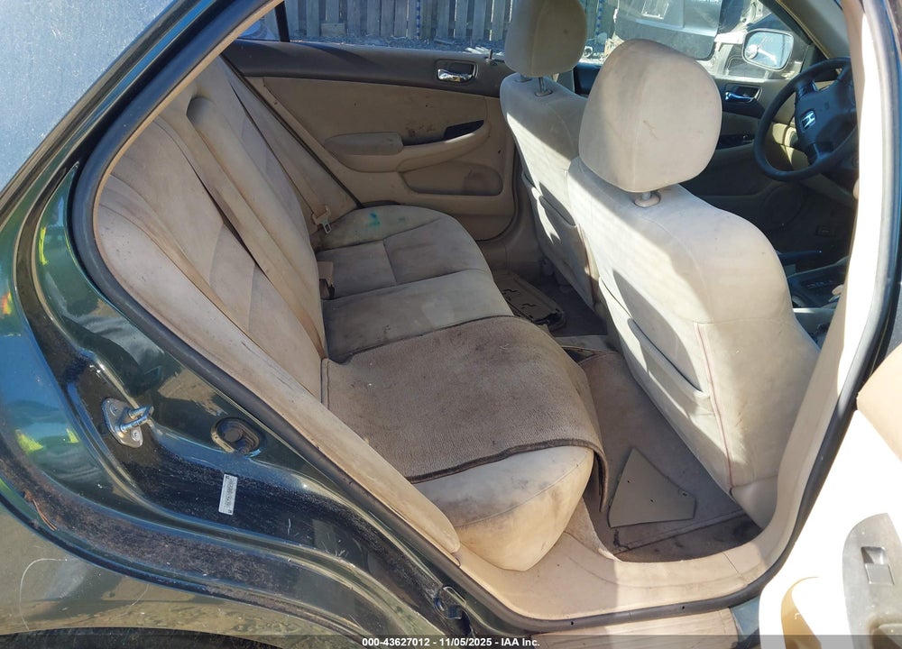 2004 HONDA ACCORD 2.4 LX VIN: 1HGCM563X4A152482