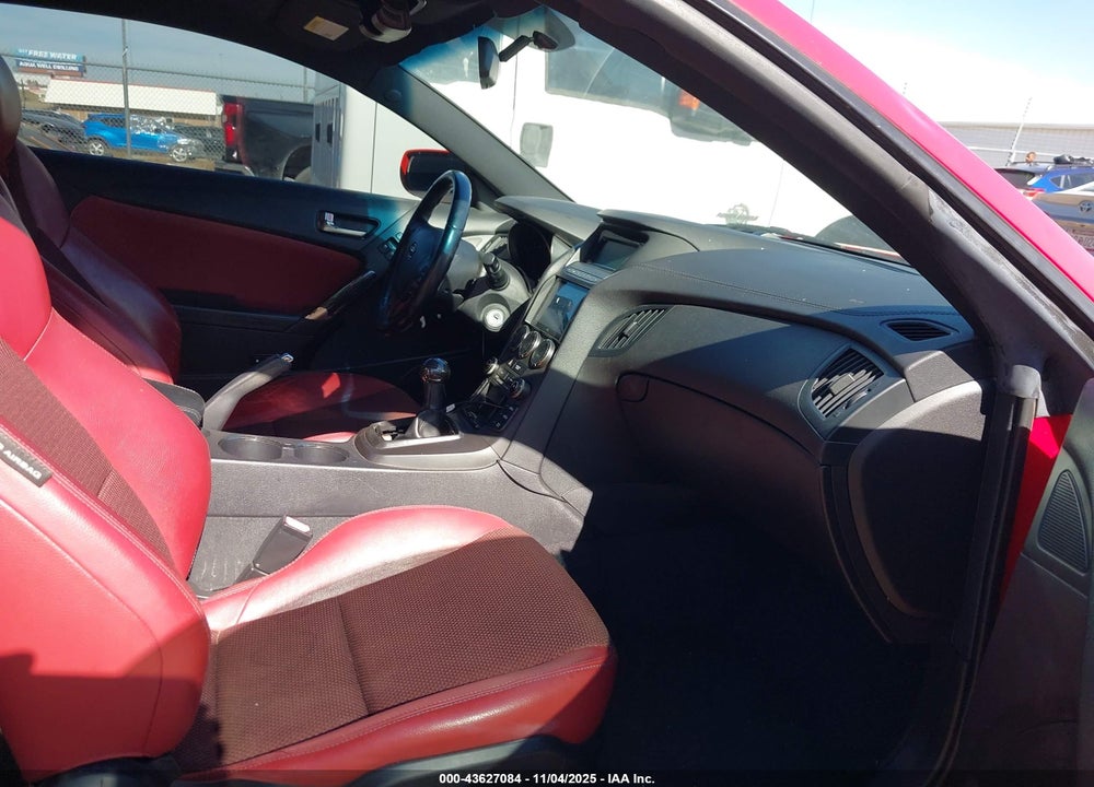 2013 HYUNDAI GENESIS 3.8 R-SPEC VIN: KMHHU6KJ3DU084938