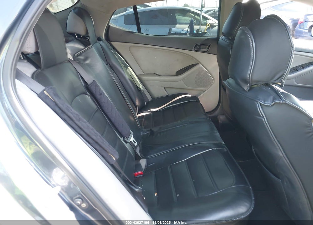 2015 KIA OPTIMA LX VIN: KNAGM4A77F5579129