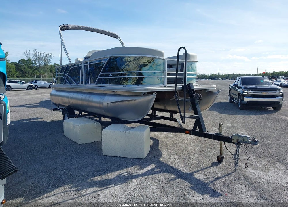 2024 SYLVAN PONTOON VIN: SYL9826OH324