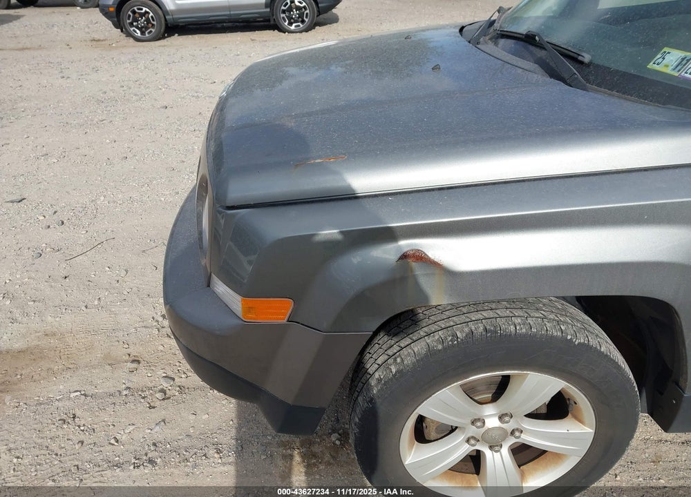 2014 JEEP PATRIOT SPORT VIN: 1C4NJRBB3ED549407