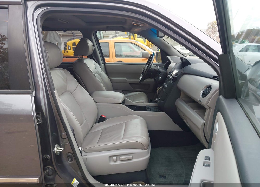 2014 HONDA PILOT VIN: 5FNYF4H94EB031496