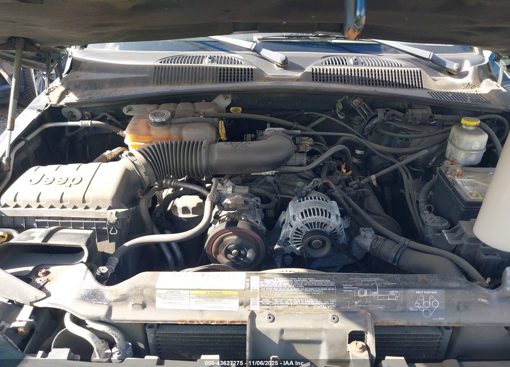 2005 JEEP LIBERTY SPORT VIN: 1J4GL48K25W701365
