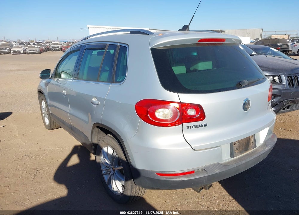 2010 VOLKSWAGEN TIGUAN WOLFSBURG EDITION VIN: WVGBV7AX2AW520869