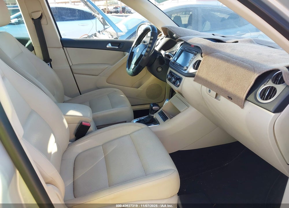 2010 VOLKSWAGEN TIGUAN WOLFSBURG EDITION VIN: WVGBV7AX2AW520869