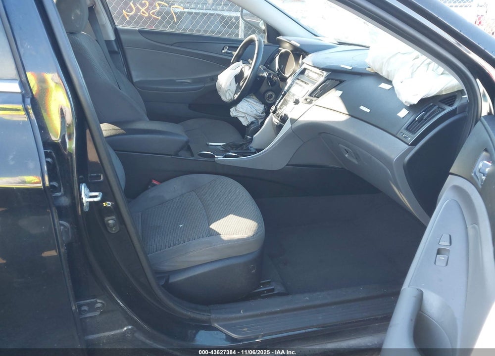2012 HYUNDAI SONATA VIN: 5NPEB4AC5CH470256