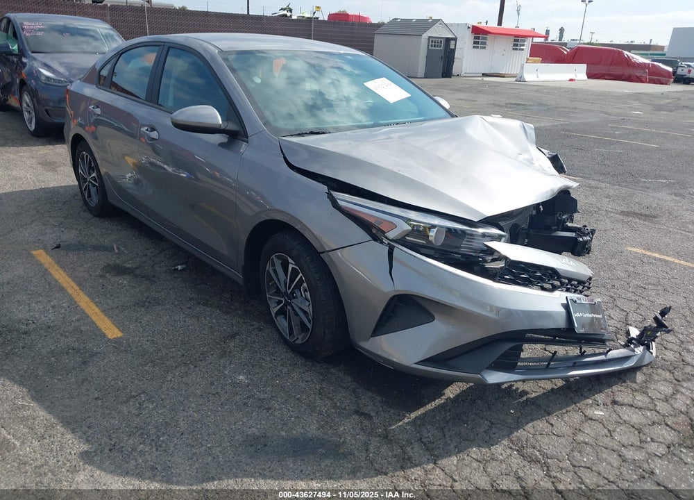 2024 KIA FORTE LXS VIN: 3KPF24AD0RE725647