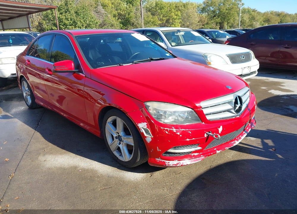 2011 MERCEDES-BENZ C 300 SPORT VIN: WDDGF5EB0BA506032