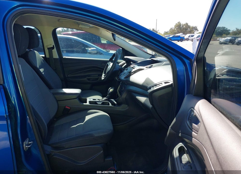 2017 FORD ESCAPE S VIN: 1FMCU0F74HUA49627