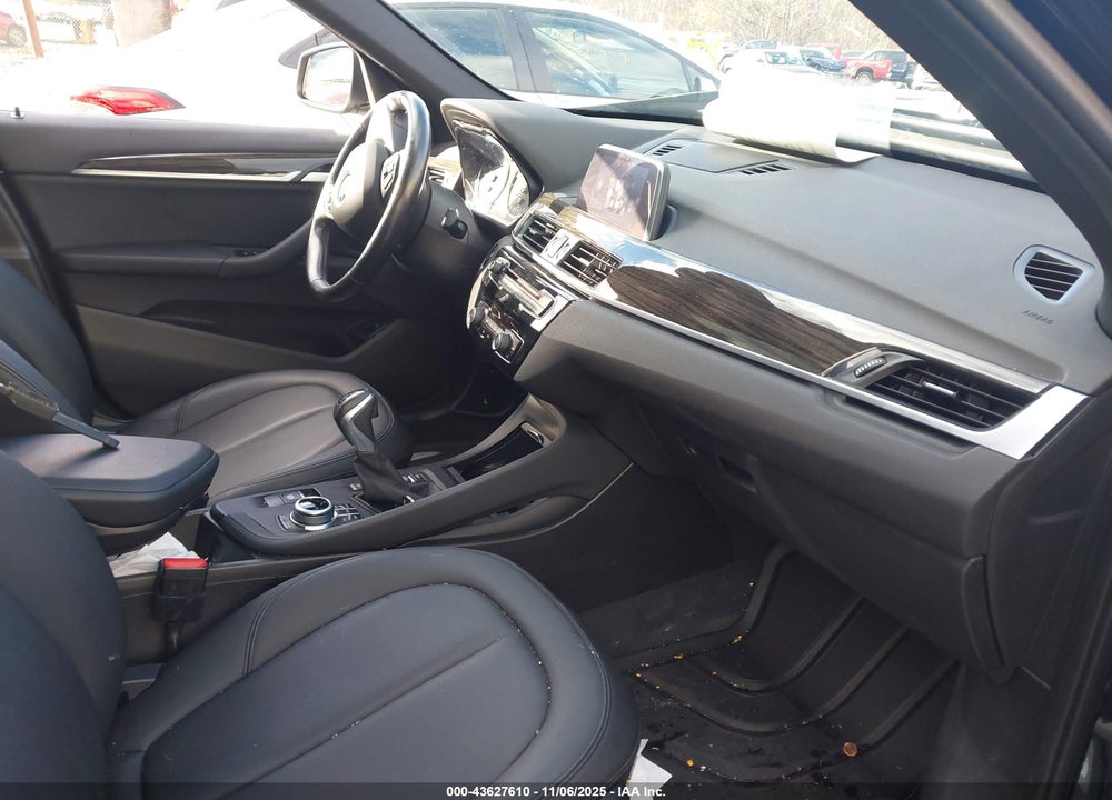 2018 BMW X1 XDRIVE28I VIN: WBXHT3C36J5F89910