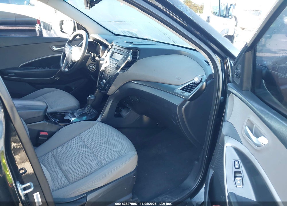 2015 HYUNDAI SANTA FE SPORT 2.4L VIN: 5XYZT3LB2FG262179