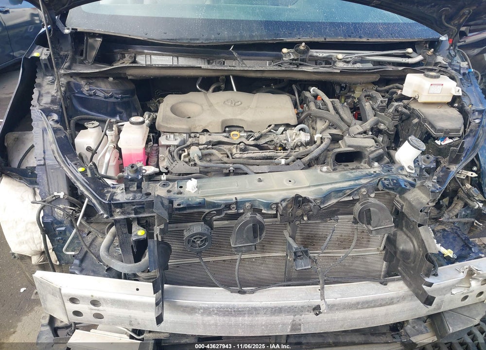 2022 TOYOTA SIENNA XLE VIN: 5TDJRKEC6NS111567