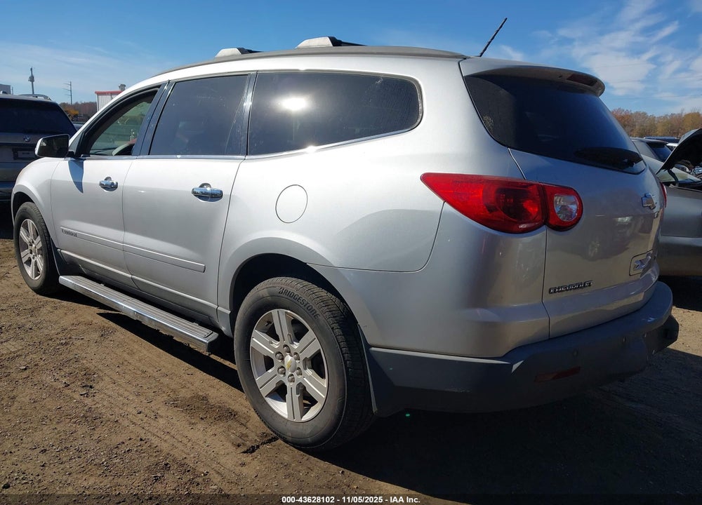 2009 CHEVROLET TRAVERSE LT VIN: 1GNEV23D69S119052