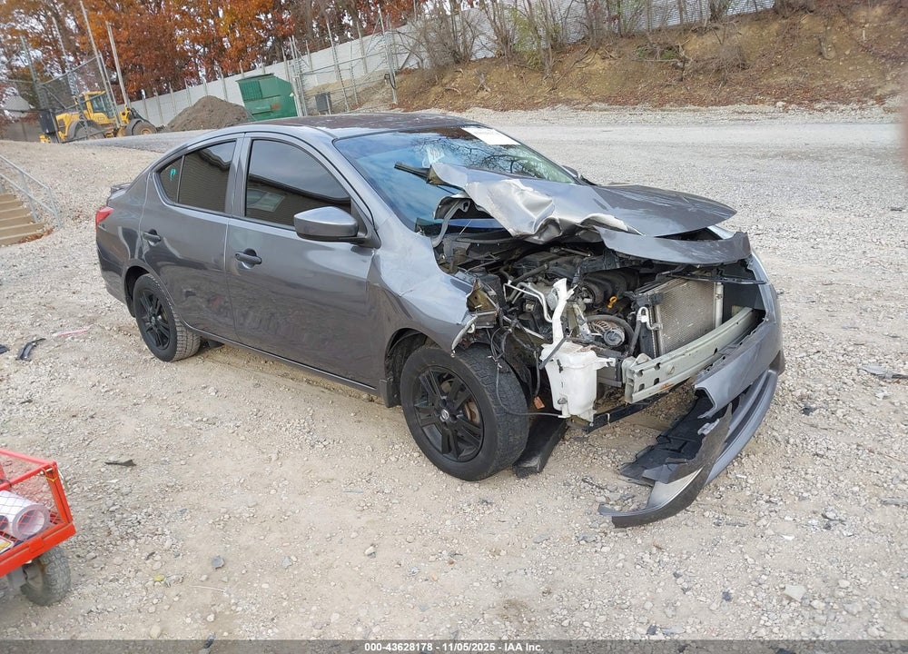 2019 NISSAN VERSA 1.6 S+ VIN: 3N1CN7AP6KL818120