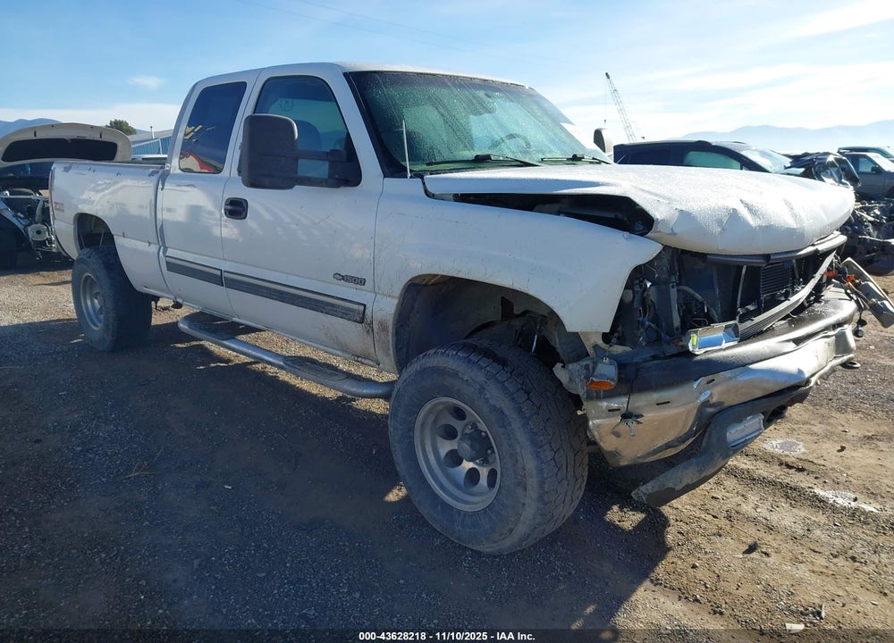 2002 CHEVROLET SILVERADO 1500 LS VIN: 2GCEK19T121312953