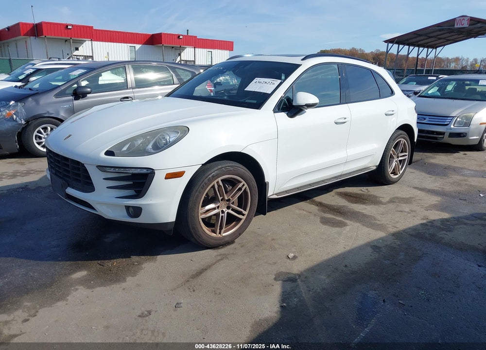 2017 PORSCHE MACAN S VIN: WP1AB2A59HLB11997