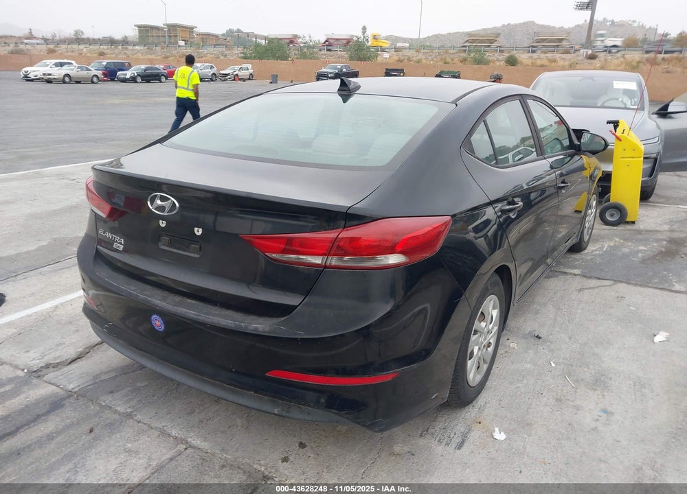 2017 HYUNDAI ELANTRA SE VIN: KMHD74LF9HU324732