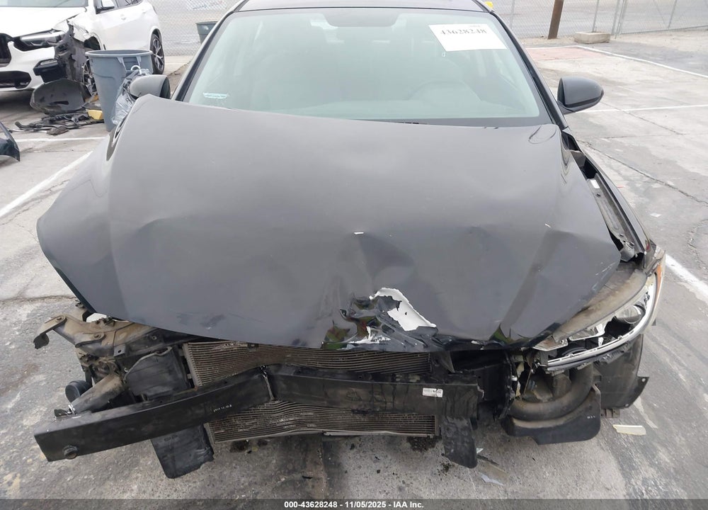 2017 HYUNDAI ELANTRA SE VIN: KMHD74LF9HU324732