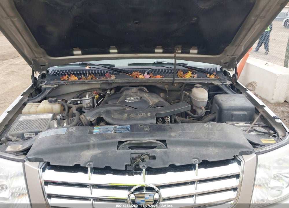 2005 CADILLAC ESCALADE ESV PLATINUM EDITION VIN: 3GYFK66N75G109353