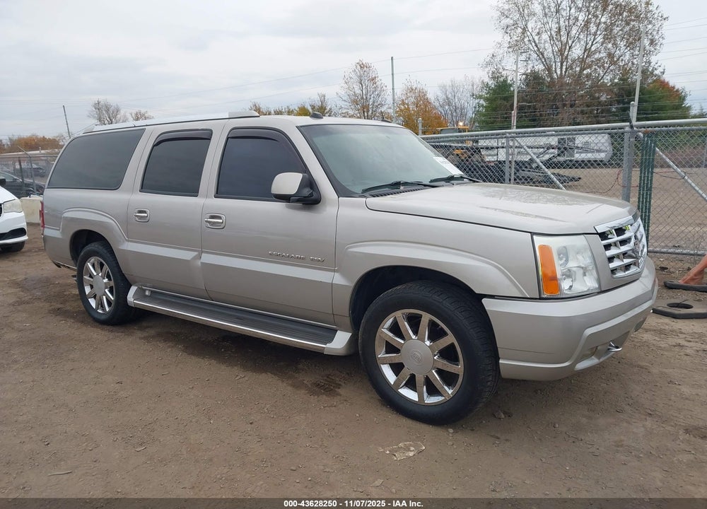 2005 CADILLAC ESCALADE ESV PLATINUM EDITION VIN: 3GYFK66N75G109353