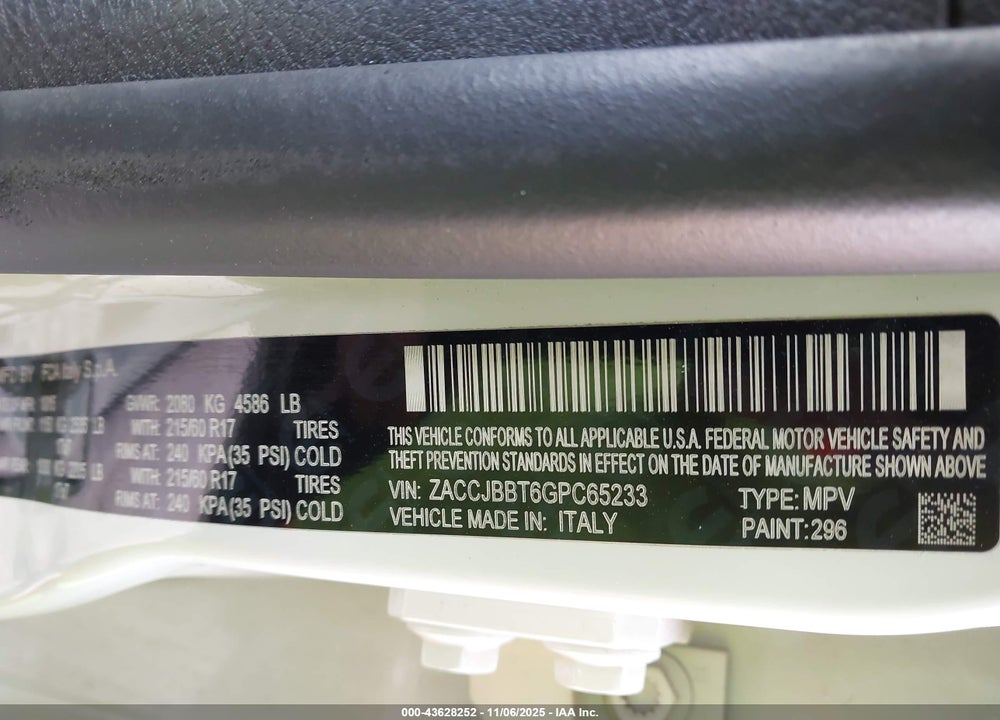 2016 JEEP RENEGADE LATITUDE VIN: ZACCJBBT6GPC65233