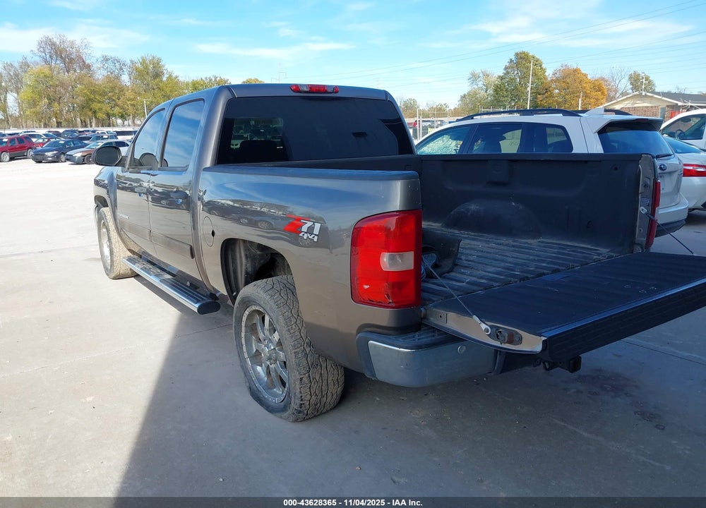 2013 CHEVROLET SILVERADO 1500 LT VIN: 3GCPKSE77DG125766