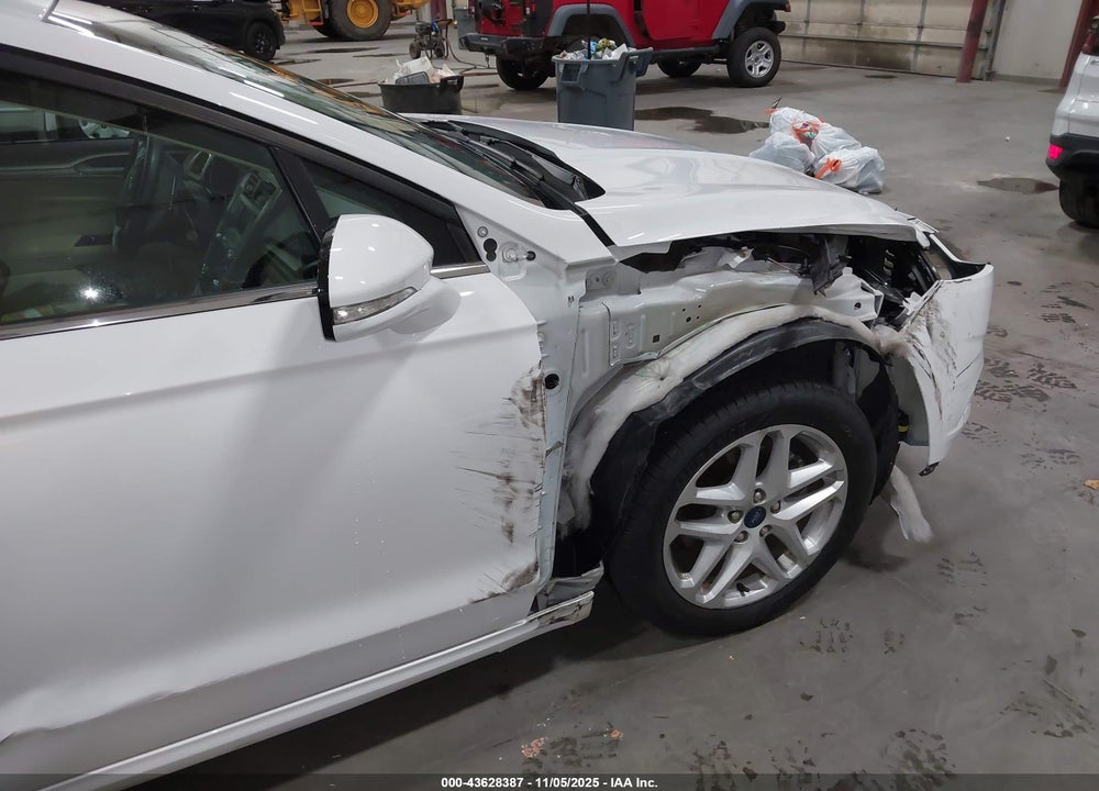 2016 FORD FUSION SE VIN: 3FA6P0H78GR360804