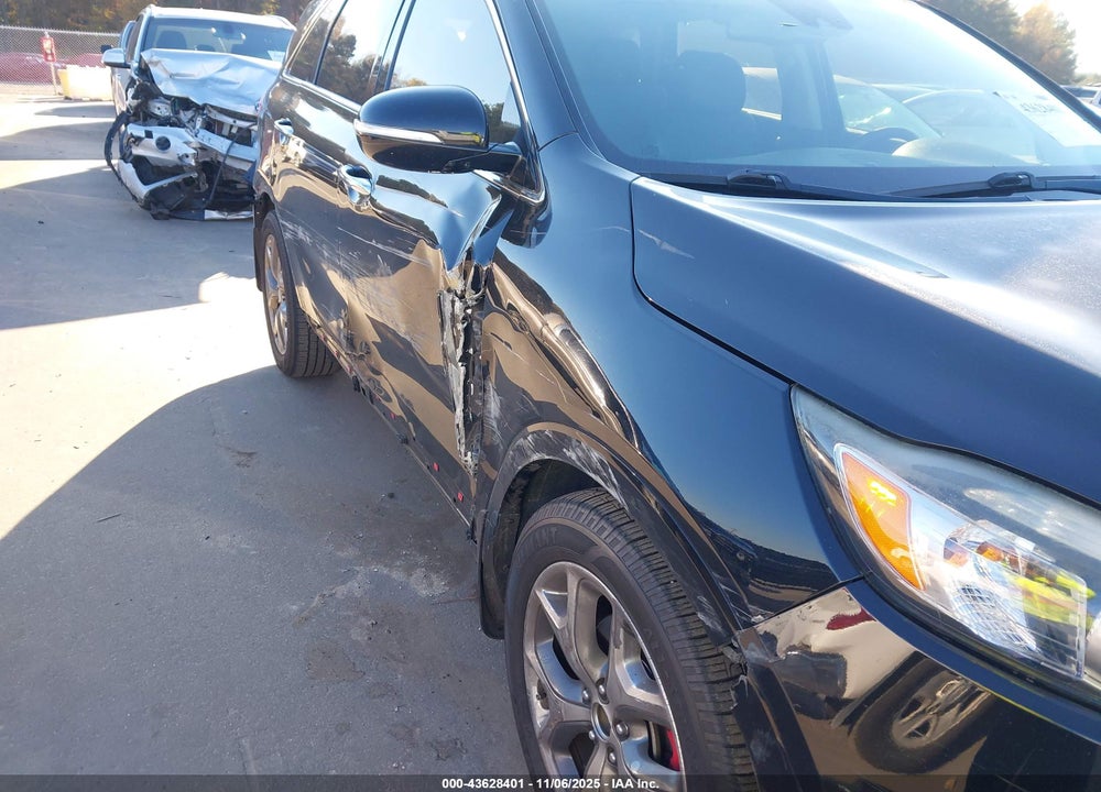 2017 KIA SORENTO VIN: 5XYPK4A54HG322107