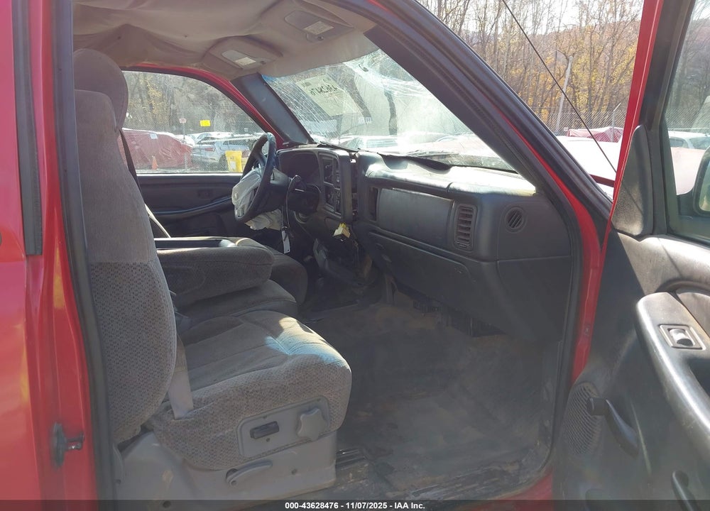 2000 CHEVROLET SILVERADO 1500 VIN: 1GCEK14V5YE354459