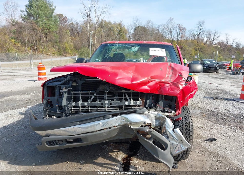2000 CHEVROLET SILVERADO 1500 VIN: 1GCEK14V5YE354459
