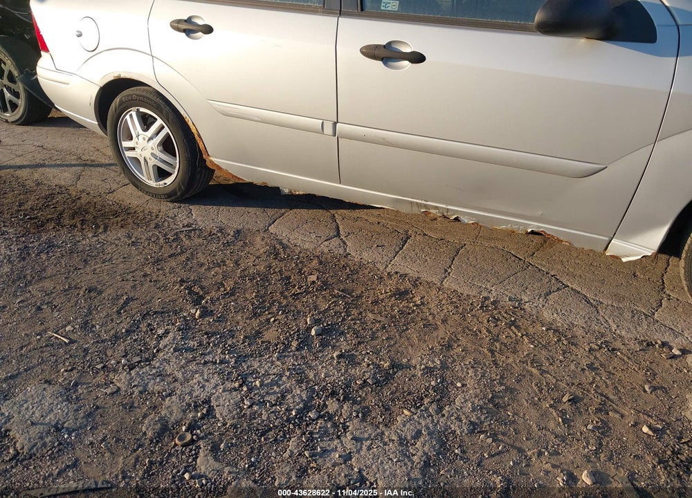 2003 FORD FOCUS SE VIN: 1FAFP34P73W321605