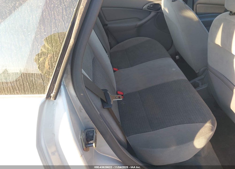 2003 FORD FOCUS SE VIN: 1FAFP34P73W321605