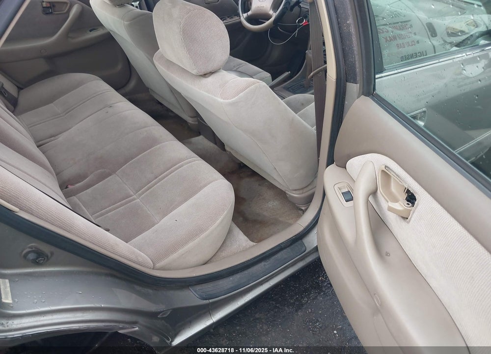 1998 TOYOTA CAMRY CE VIN: 4T1BG22K7WU255823