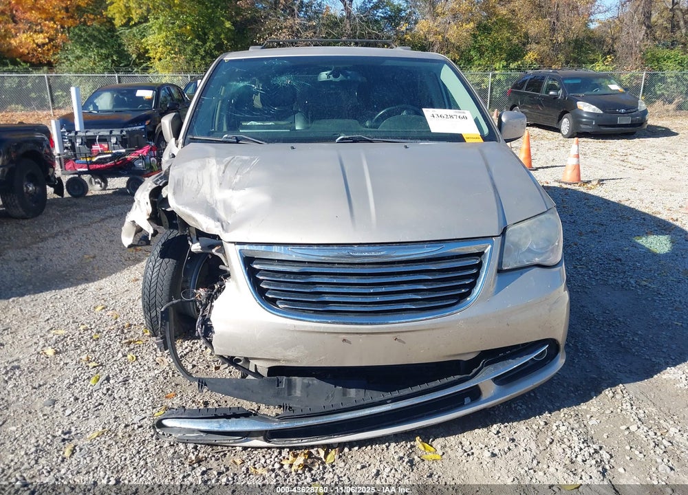 2014 CHRYSLER TOWN & COUNTRY TOURING VIN: 2C4RC1BG1ER211171