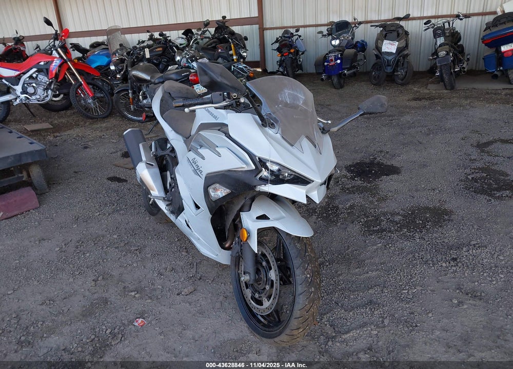 2025 KAWASAKI EX500 VIN: ML5EXGG1XSDA56075