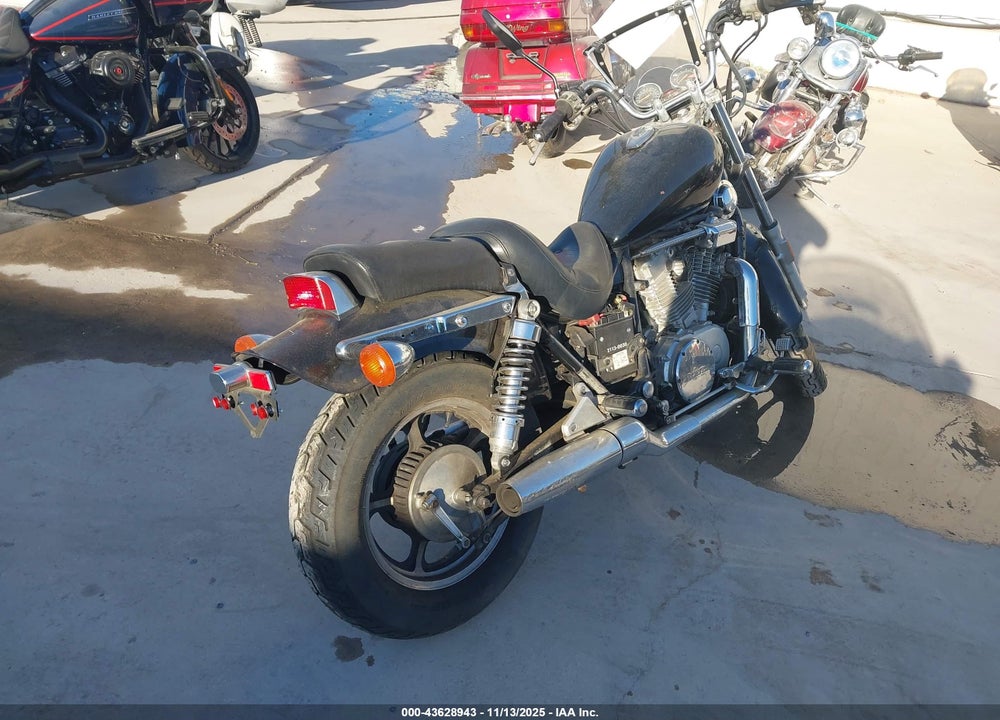 1986 HONDA VT700 C VIN: JH2RC1913GM200784