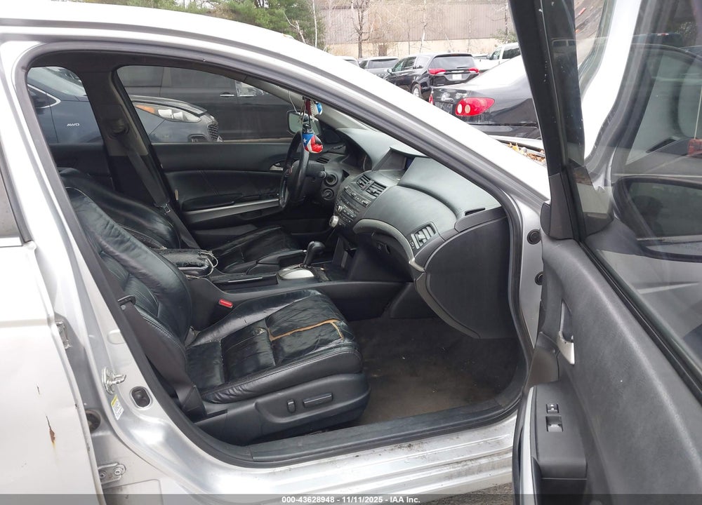 2008 HONDA ACCORD VIN: 1HGCP36868A038461
