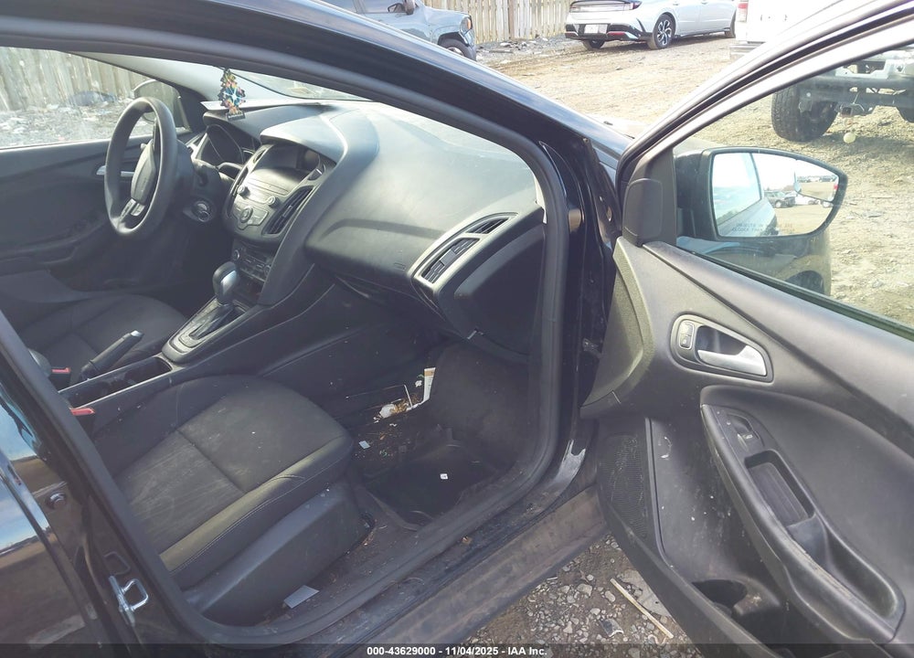 2018 FORD FOCUS VIN: 1FADP3FE7JL256840
