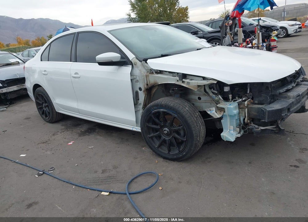 2014 VOLKSWAGEN JETTA 2.0L TDI VIN: 3VWLL7AJ8EM414228