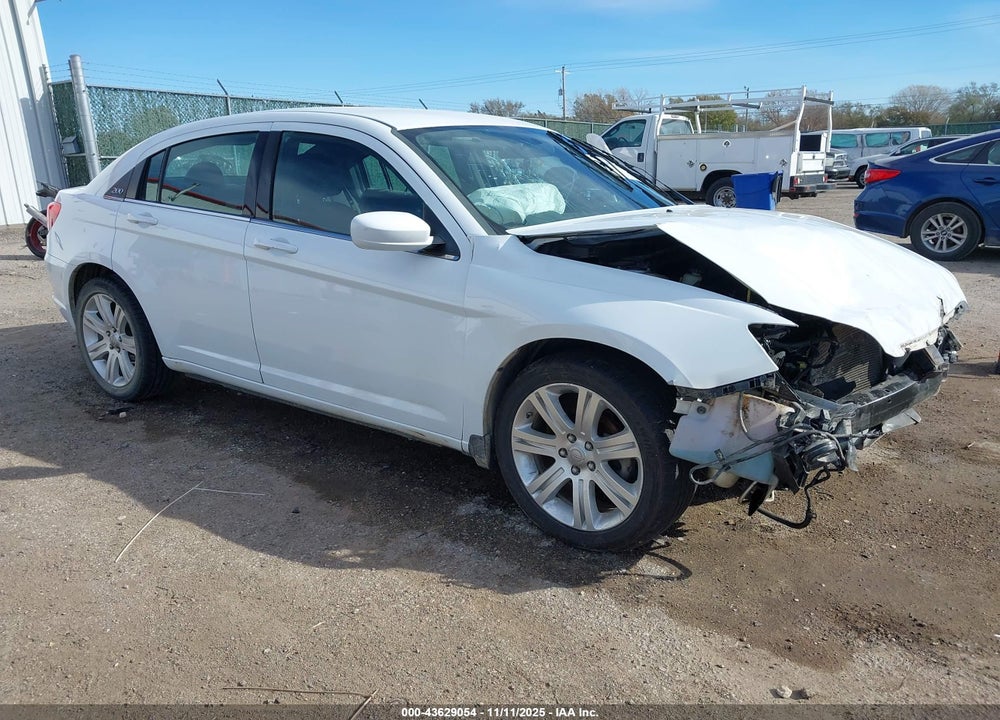 2012 CHRYSLER 200 TOURING VIN: 1C3CCBBG9CN240265