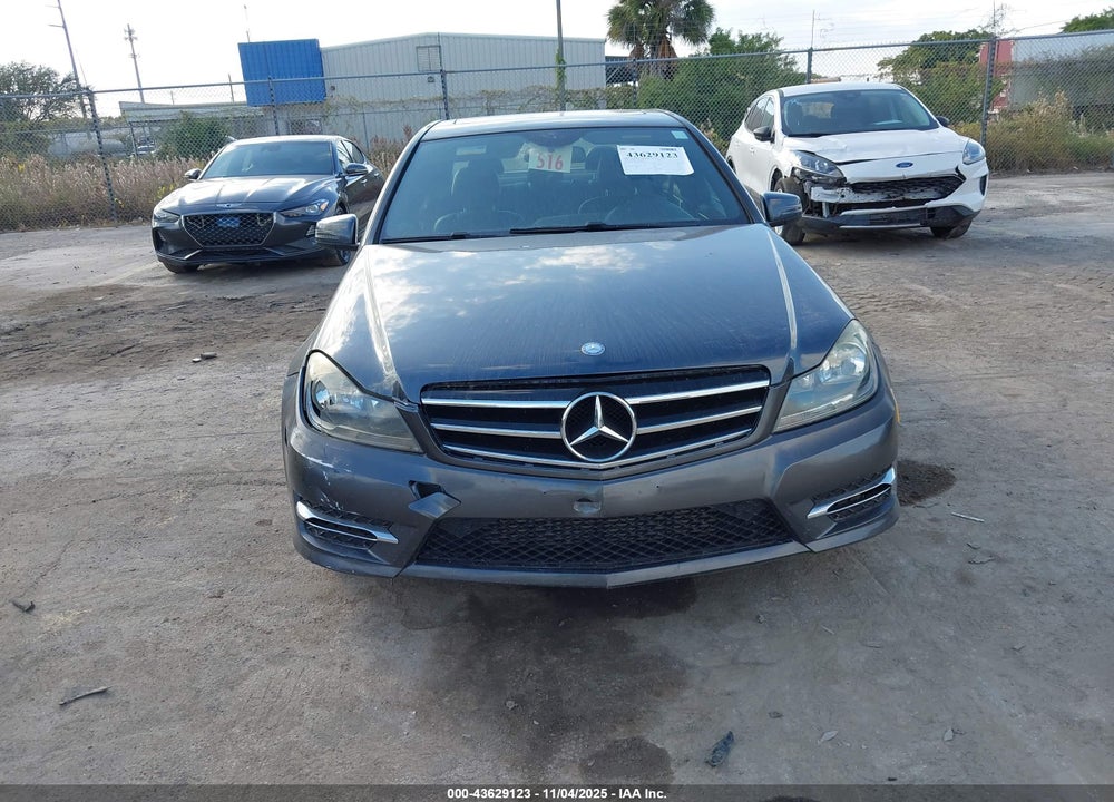 2014 MERCEDES-BENZ C 250 SPORT VIN: WDDGF4HB3ER314082