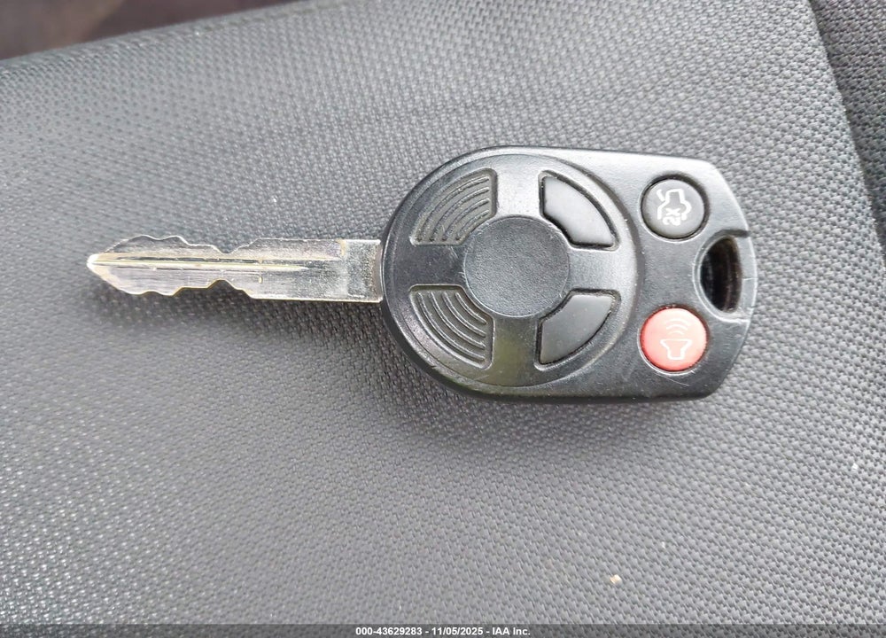 2011 FORD ESCAPE XLT AUTOMATIC VIN: 1FMCU9D75BKA95008