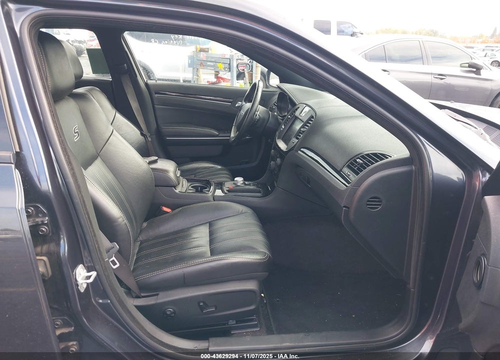 2018 CHRYSLER 300 S VIN: 2C3CCABG0JH192347