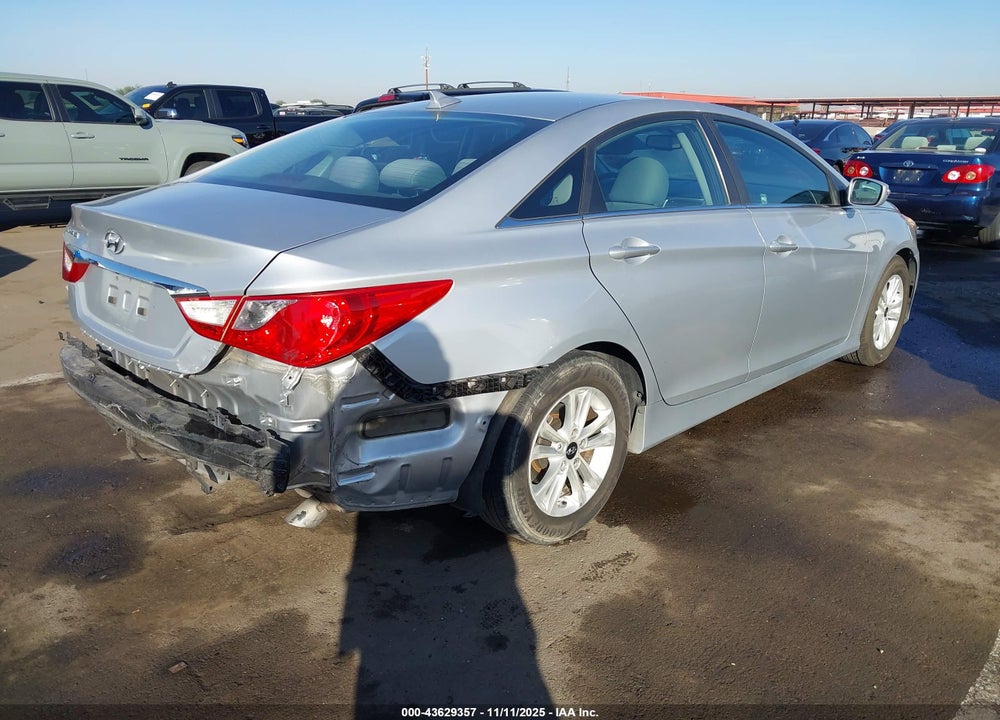 2014 HYUNDAI SONATA VIN: 5NPEB4ACXEH847568