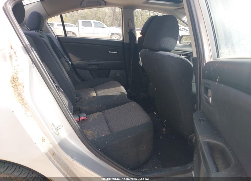 2007 MAZDA 3 I VIN: JM1BK32F771632374