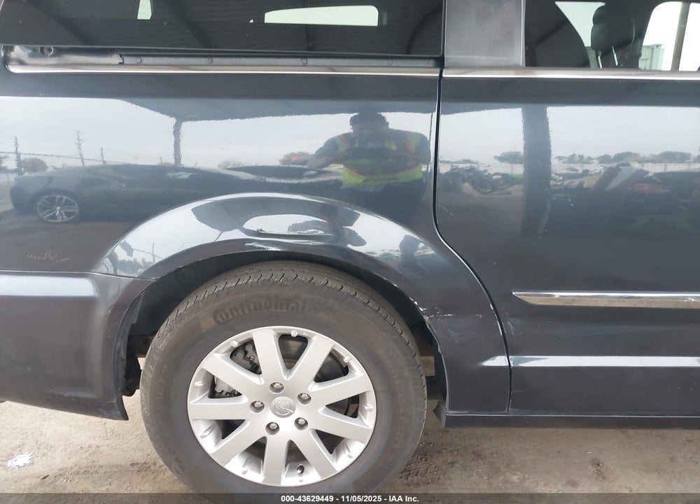 2013 CHRYSLER TOWN & COUNTRY TOURING VIN: 2C4RC1BG7DR744785
