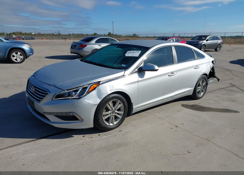 2015 HYUNDAI SONATA SE VIN: 5NPE24AF5FH172966