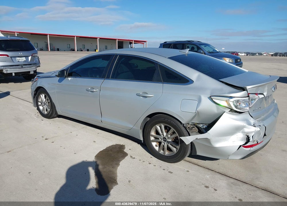 2015 HYUNDAI SONATA SE VIN: 5NPE24AF5FH172966