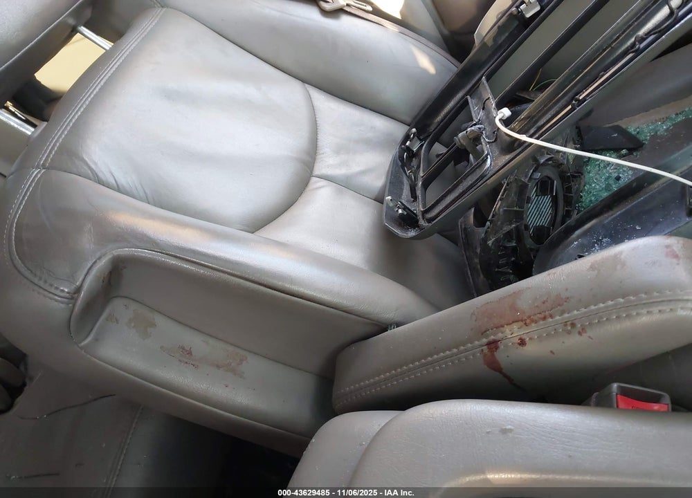 2005 CHEVROLET TAHOE LT VIN: 1GNEK13T45J186873
