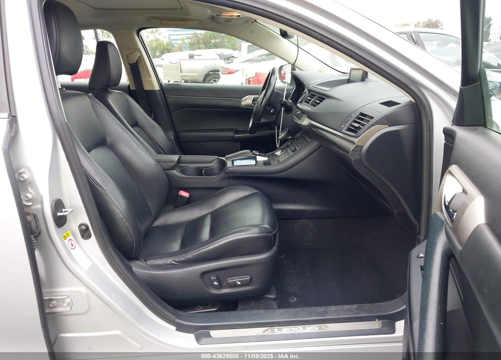 2014 LEXUS CT 200H VIN: JTHKD5BH8E2180514